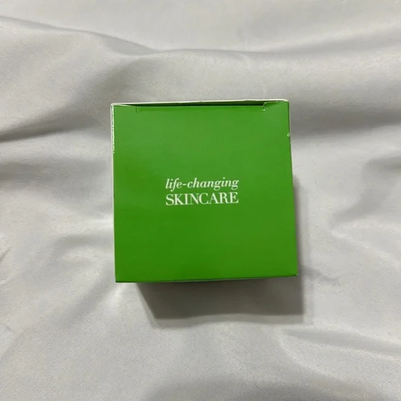 💥 Final Chance Before it’s GONE!!💥 NEW!! Rodan+Fields Soothe Rescue Mask 🍏 - Picture 2 of 6